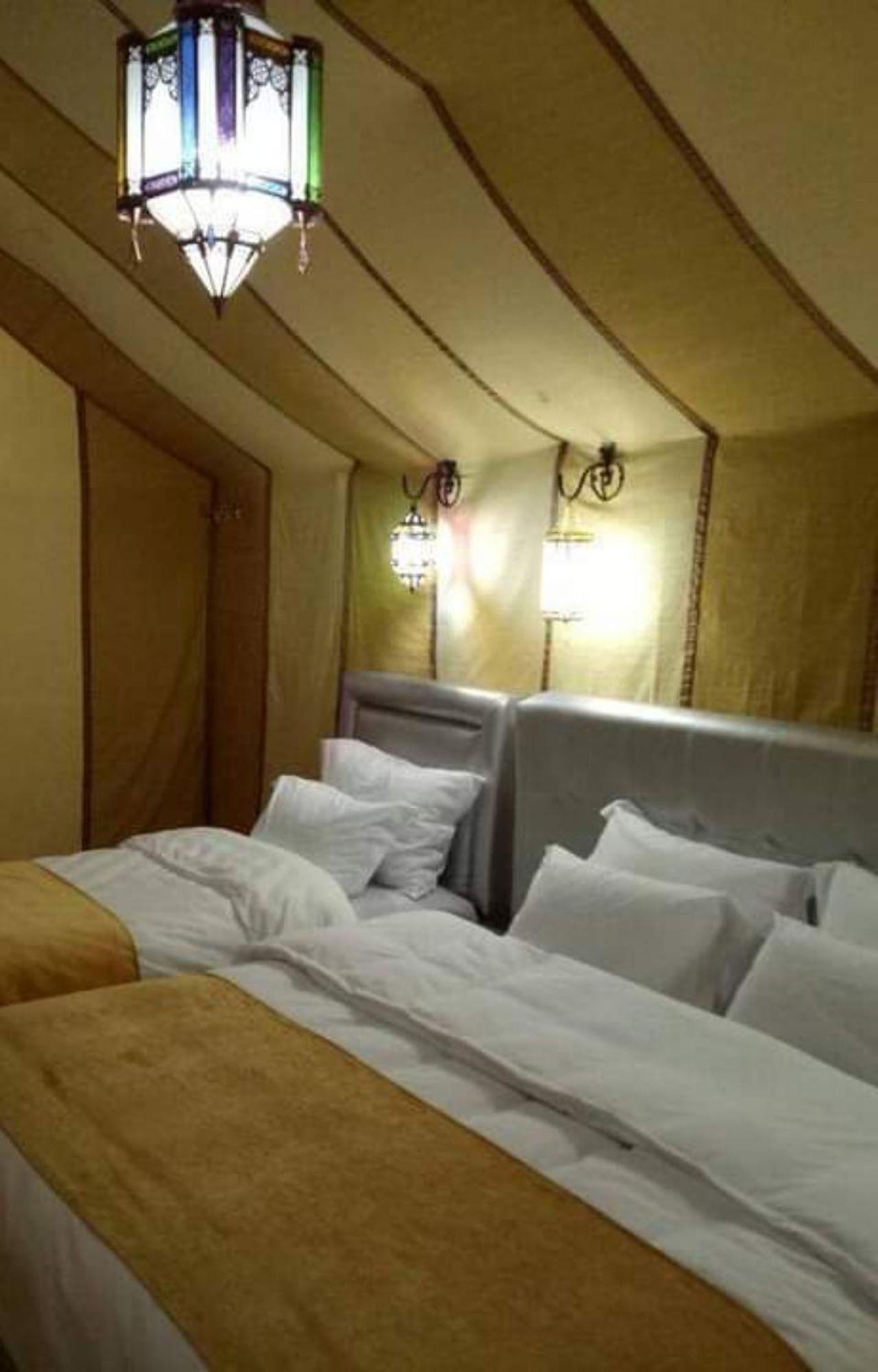 Luxury Sunrise Camp